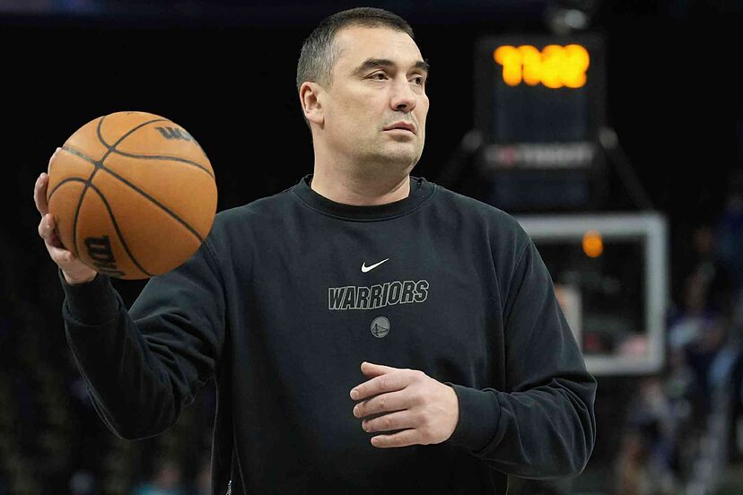 La repentina muerte de Dejan Milojevic, asistente de los Warriors, sacude a la NBA