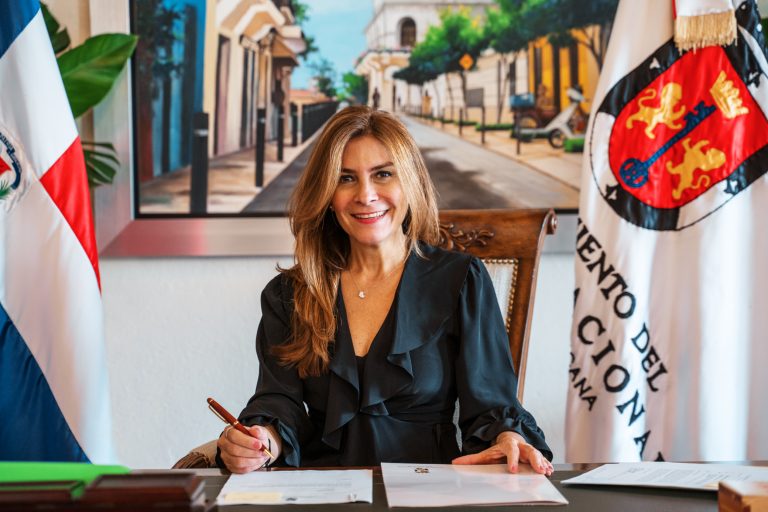 PRM va aliado a 21 partidos para la candidatura de Carolina Mejía
