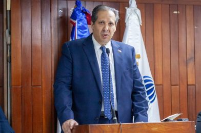 Gobierno coordina retorno de médicos dominicanos en Venezuela tras emergencia