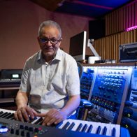 El maestro Manuel Tejada compone la banda sonora del documental 'El Fotógrafo de La 40' - Noticias de hoy en República Dominicana | De Último Minuto