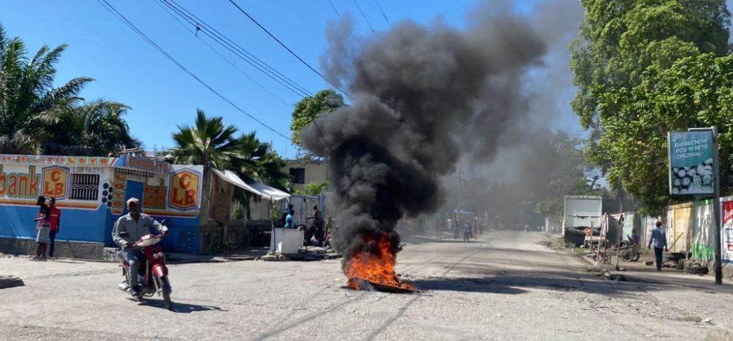 Llamado de Guy Philippe surge efecto y protestas contra Ariel Henry dejan varios heridos en Haití