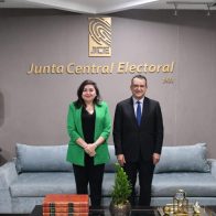 Presidente de la JCE recibe visita de la Encargada de Negocios de la Embajada de EEUU en RD - Noticias de hoy en República Dominicana | De Último Minuto