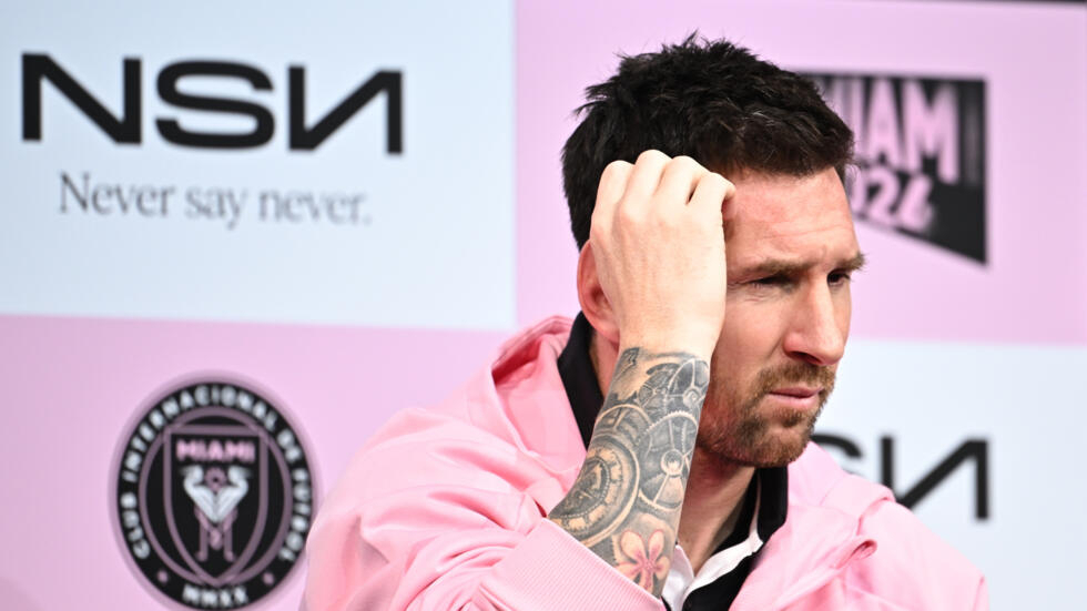 Messi vuelve a quedarse en el banquillo en amistoso en Tokio