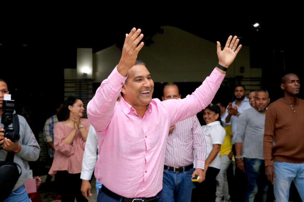 Luis Alberto votará en el Liceo Ramón Emilio Jiménez en Los Mina