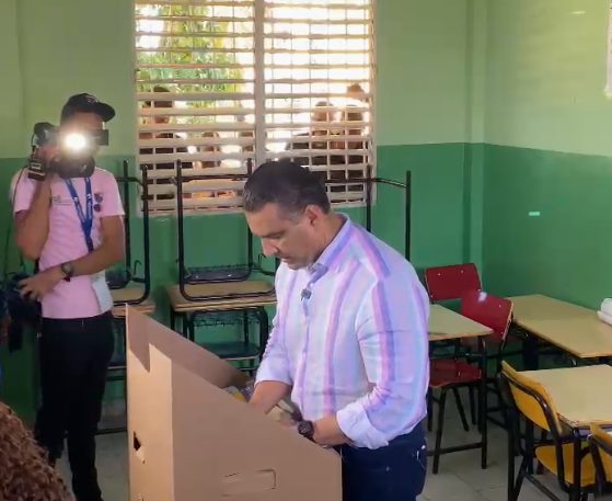 Luis Alberto ya votó y afirma trabajará 