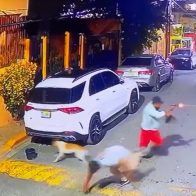 Video: Atracadores hieren al prestamista Alex Fuentes en el Enriquillo de Herrera - Noticias de hoy en República Dominicana | De Último Minuto