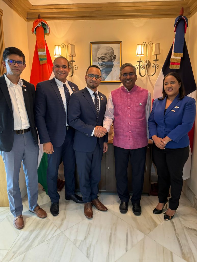 Embajador de la India en RD elogia acuerdo de CONERI con Instituto RIS en el marco de la cooperación con el Sur Global