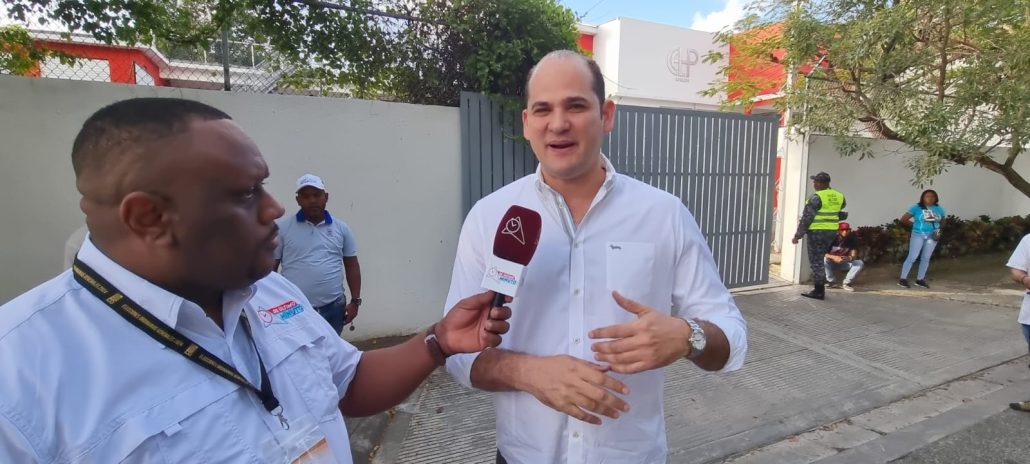 Elecciones Municipales: Adolfo Pérez llama a fortalecer la democracia a través del voto