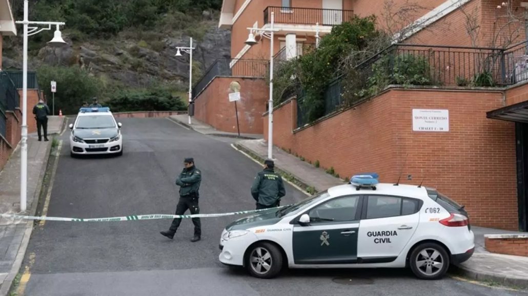 Detenidos dos menores tras aparecer muerta su madre en España