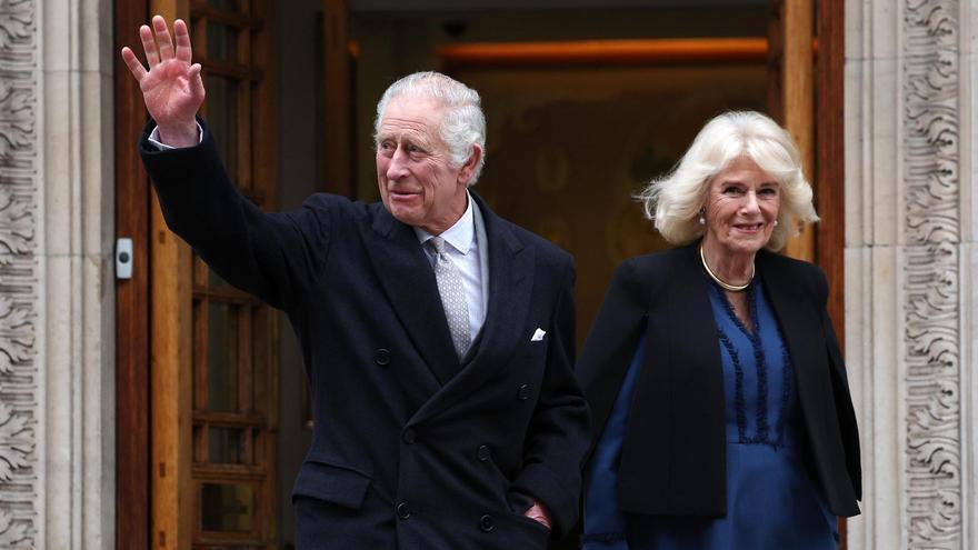 Primer ministro británico dice cáncer de Carlos III se ha detectado pronto