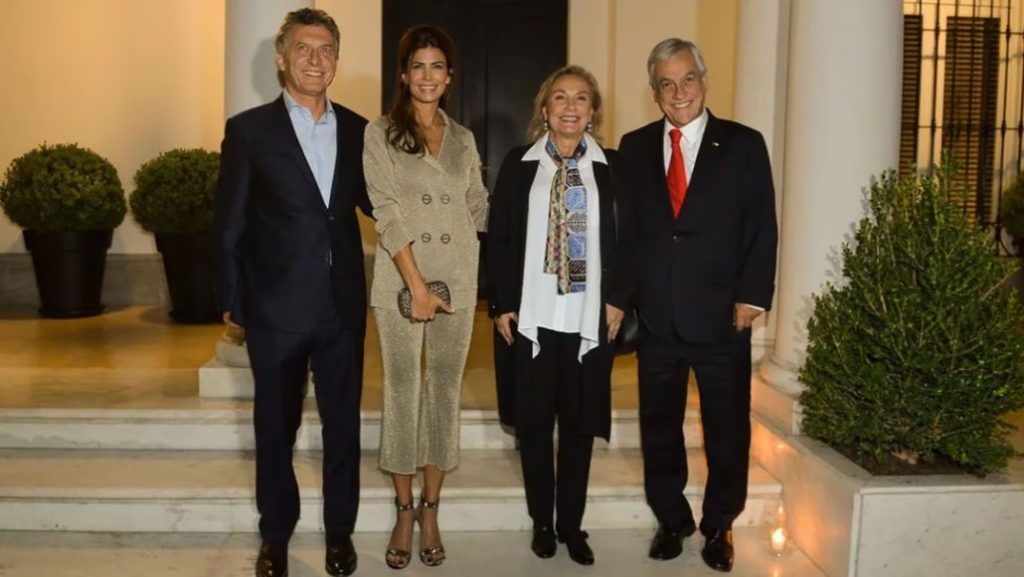 Sebastián Piñera, en imágenes: desde sus encuentros con líderes del mundo hasta su abrazo con los mineros rescatados | De Último Minuto