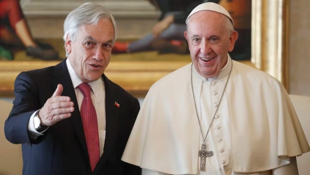 Sebastián Piñera, en imágenes: desde sus encuentros con líderes del mundo hasta su abrazo con los mineros rescatados | De Último Minuto