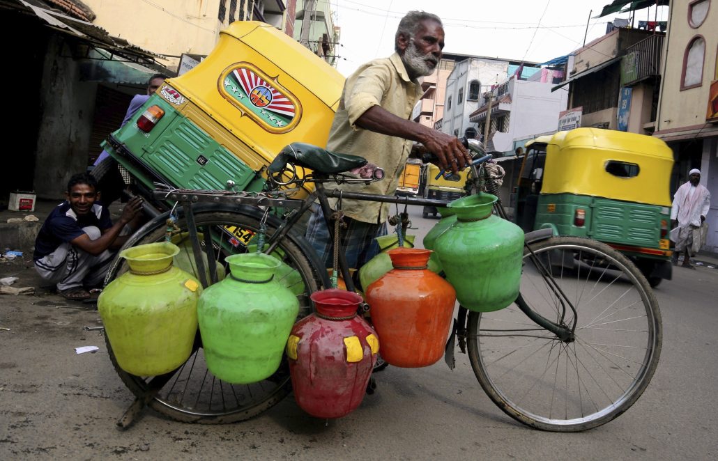 Sur de la India multa a familias por desperdiciar agua en su peor sequía