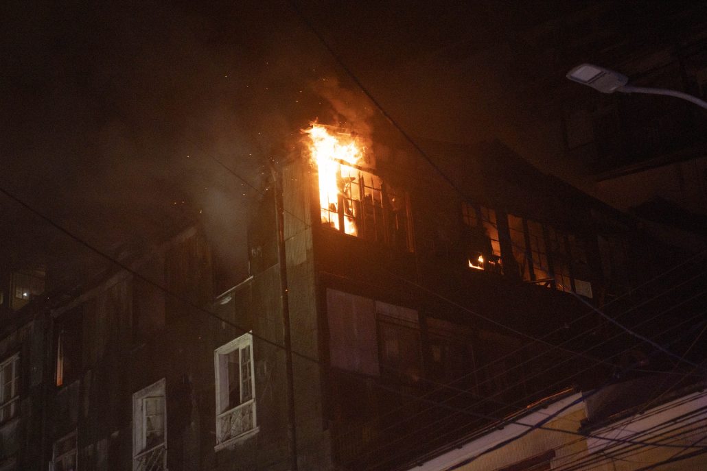 Varios focos de fuegos en Chile dejan dos menores fallecidos y varias viviendas quemadas