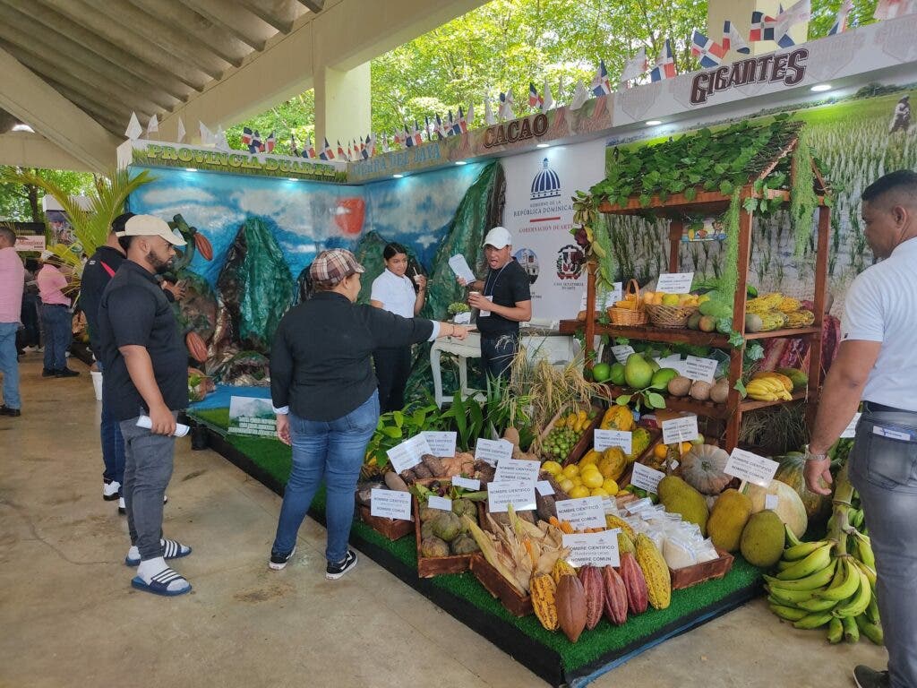 Viceministro de Agricultura invita a la familia a disfrutar y comprar en la Feria Agropecuaria 2024