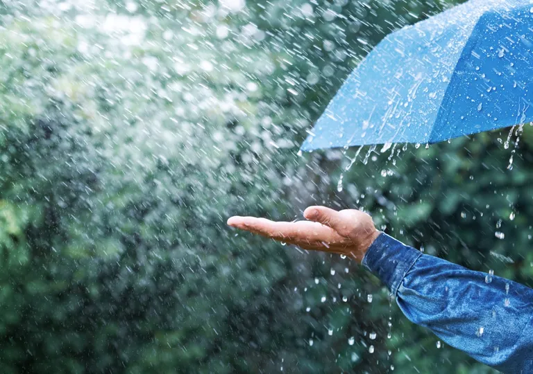 Débil vaguada provocará lluvias pasajeras este lunes