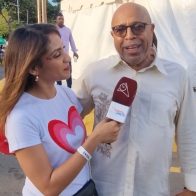 Alfredo Pacheco participa del carnaval del DN y lo califica como "magistral" - Noticias de hoy en República Dominicana | De Último Minuto