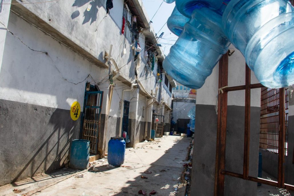 Unos 3.600 presos huyeron de la cárcel de Puerto Príncipe tras el ataque de las bandas