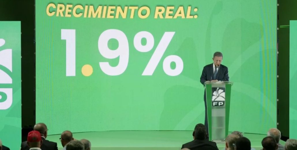 Crecimiento económico pasó de vanguardia a retaguardia, asegura Leonel Fernández