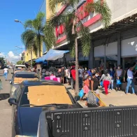 En el bullicioso corazón de Santo Domingo, la avenida Duarte, reconocida por sus innumerables tiendas y puestos de venta, enfrenta desafíos económicos tras la reciente Semana Santa.