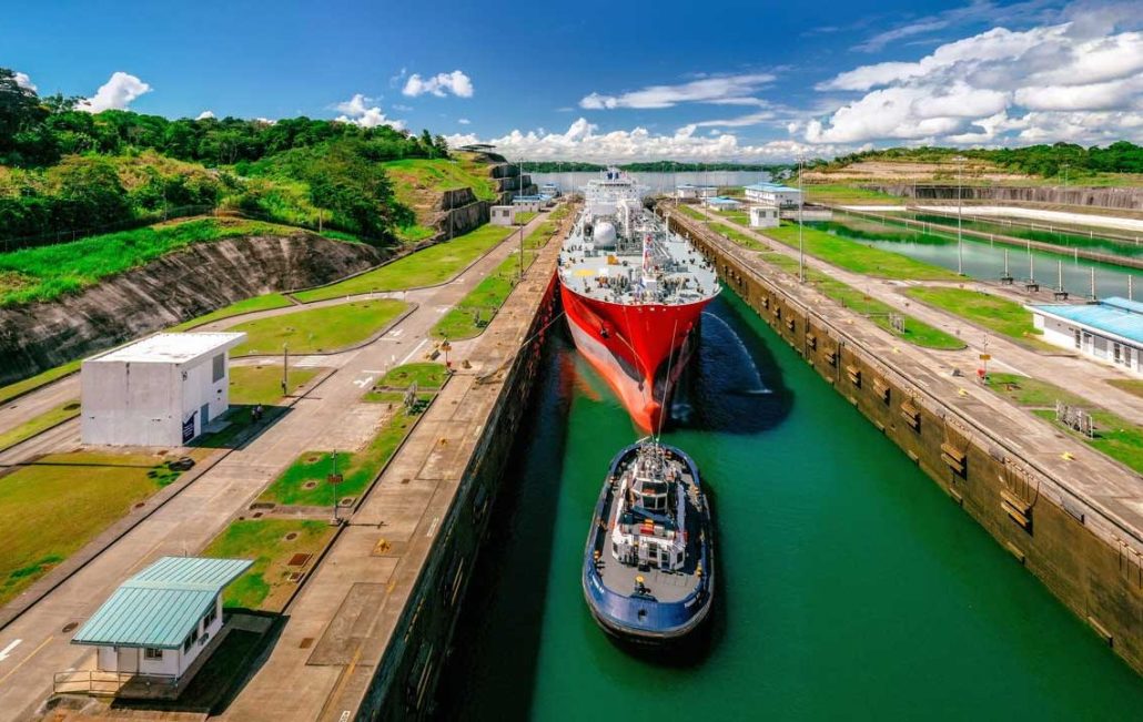 Canal de Panamá espera normalizar por completo el tránsito