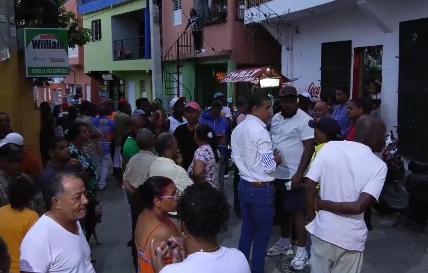 Comunitarios en Santiago dan plazo de 48 horas a Migración para que saquen haitianos indocumentados