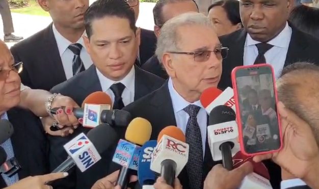 Clase política nacional asiste al velatorio del ex ministro de Interior y Policía Franklin Almeyda