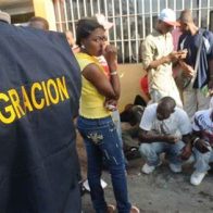 Denuncian violación de una menor haitiana por parte de agente de migración - Noticias de hoy en República Dominicana | De Último Minuto