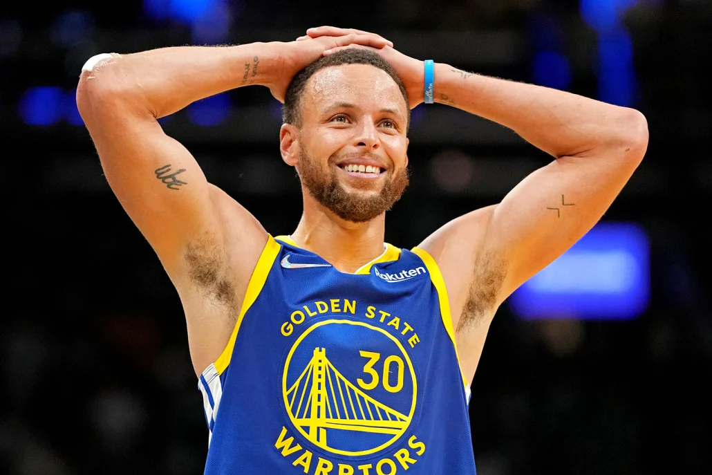 La camiseta de Stephen Curry, la más vendida en esta temporada de la NBA