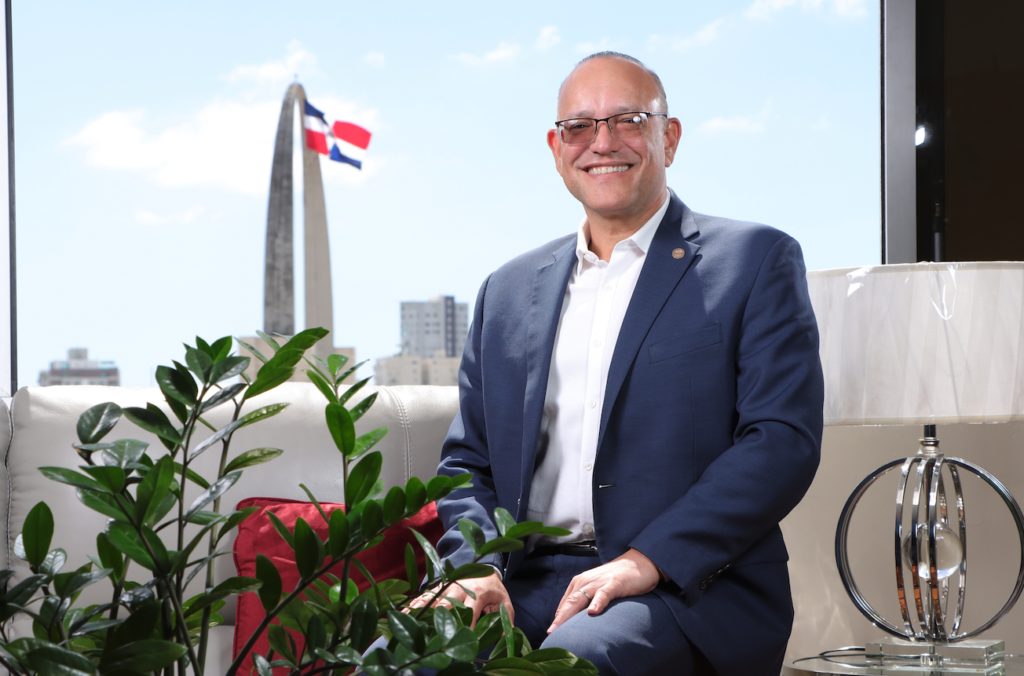 Vicepresidenta encabezará toma de posesión del alcalde Ulises Rodríguez en Santiago