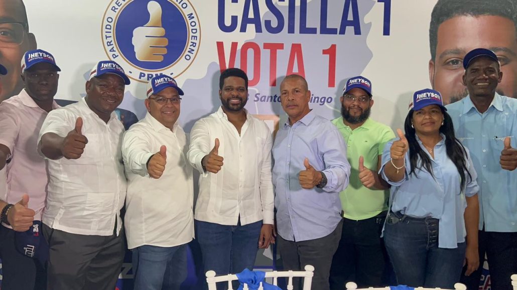 Ludwig Álvarez anuncia su respaldo a Jheyson García como candidato a Diputado