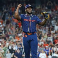 Ronel Blanco se mete en la fiesta de Mike Trout, Kyle Tucker y Yainer Díaz - Noticias de hoy en República Dominicana | De Último Minuto
