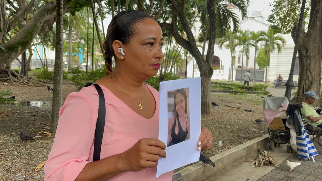 Madre de pide ayuda para encontrar a su hija desaparecida hace dos años