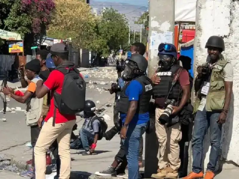 Prensa en Haití es blanco de asesinatos, secuestros y violencia, alerta la SIP