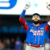 Los Miami Marlins adquieren a tercera base boricua Emmanuel Rivera - Noticias de hoy en República Dominicana | De Último Minuto