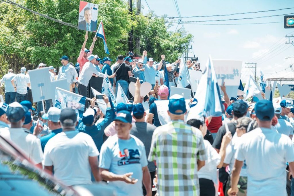 Bonao pide 4 años más; Carolina Mejía muestra apoyo a El Torito | 3 | Bonao pide 4 años más; Carolina Mejía muestra apoyo a El Torito - Noticias de hoy en República Dominicana | De Último Minuto