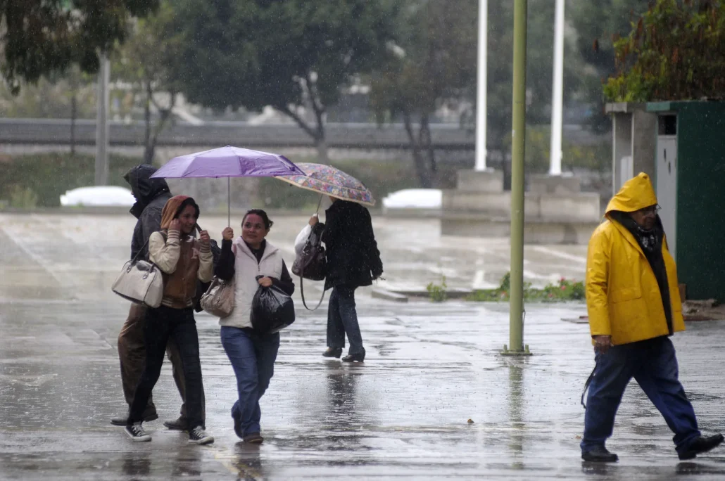 Onamet pronostica lluvias de distinta intensidad, debido a vaguada