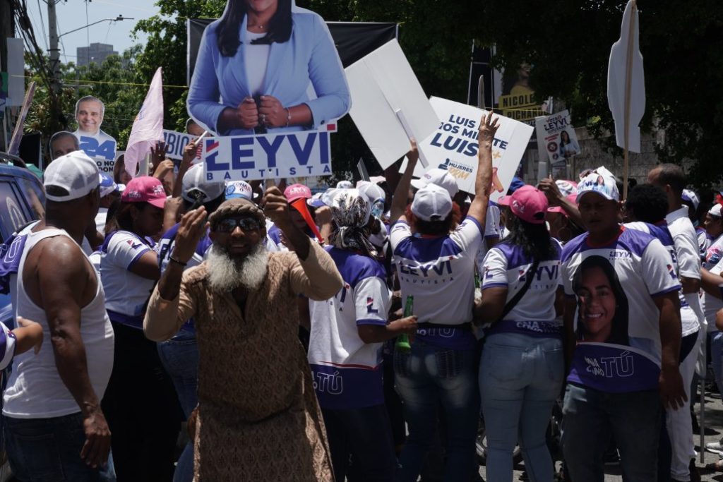 Simpatizantes del PRM respaldan a Luis Abinader en Los Alcarrizos | 3 | Simpatizantes del PRM respaldan a Luis Abinader en Los Alcarrizos - Noticias de hoy en República Dominicana | De Último Minuto