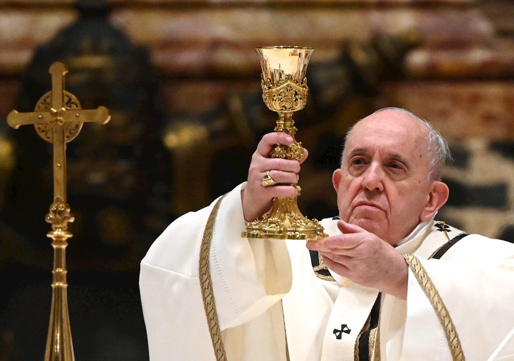 El papa vuelve a celebrar la misa del Corpus en la basílica de San Juan de Letrán