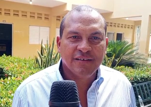 Candidato a senador David Sosa ejerció su derecho al voto en Dajabón