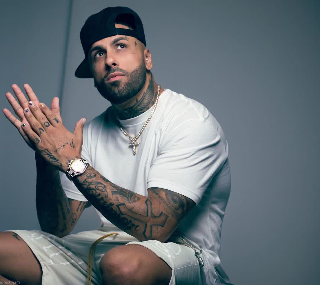 Nicky Jam comparte su secreto de la eterna juventud: “Colágeno, búscate una baby de 23 años” - Noticias de hoy en República Dominicana | De Último Minuto