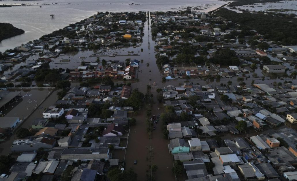 ACNUR alerta sobre situación de refugiados de Venezuela y Haití en área inundada de Brasil