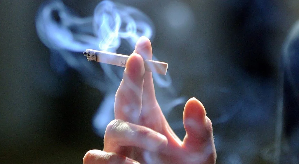 Irlanda elevará de 18 a 21 años la edad legal para comprar tabaco