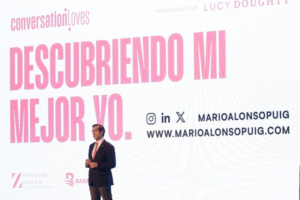 Lucy Doughty presentó al célebre doctor como parte de la plataforma 