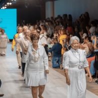 Un grupo de 28 adultos mayores protagoniza desfile de moda - Noticias de hoy en República Dominicana | De Último Minuto