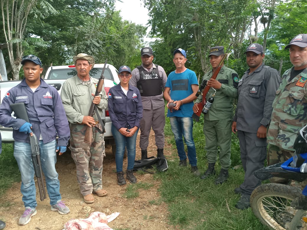 Medio Ambiente arresta a desaprensivo cazando paloma protegida en el Cañón del Río Gurabo