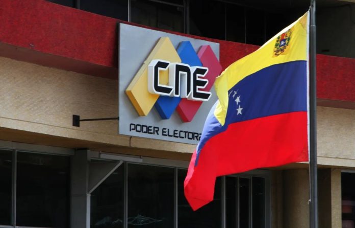 Abren los centros de votación para el simulacro de las presidenciales en Venezuela