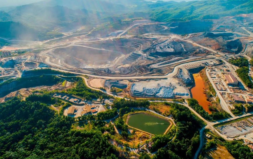 Energía y Minas ve minera muestra confianza en RD con hallazgos de anomalías de oro en zona de Cotuí