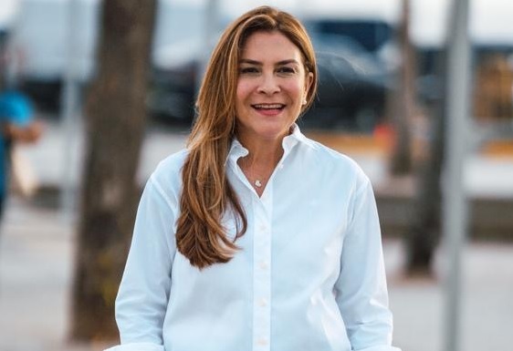 Alcaldesa Carolina Mejía deposita declaración jurada de bienes