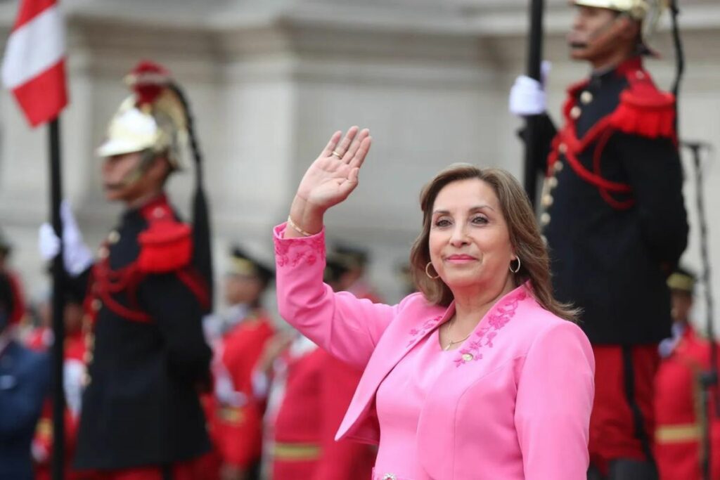 La presidenta de Perú afronta quejas por no declarar a la prensa desde hace más de 50 días